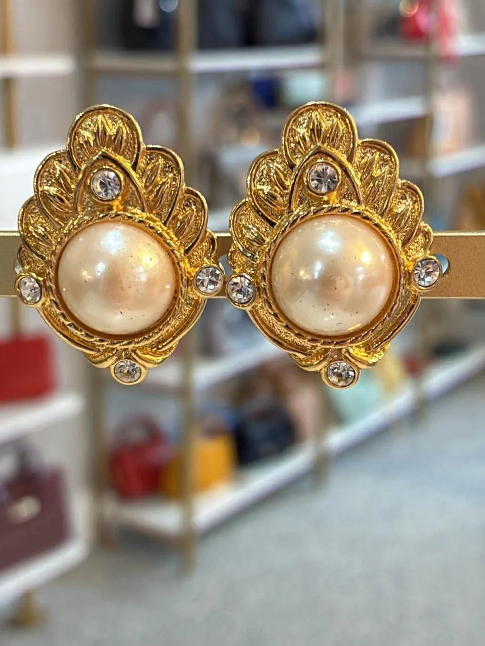 Kenneth Jay Lane for Avon Vintage faux pearl - Picture 2 of 7